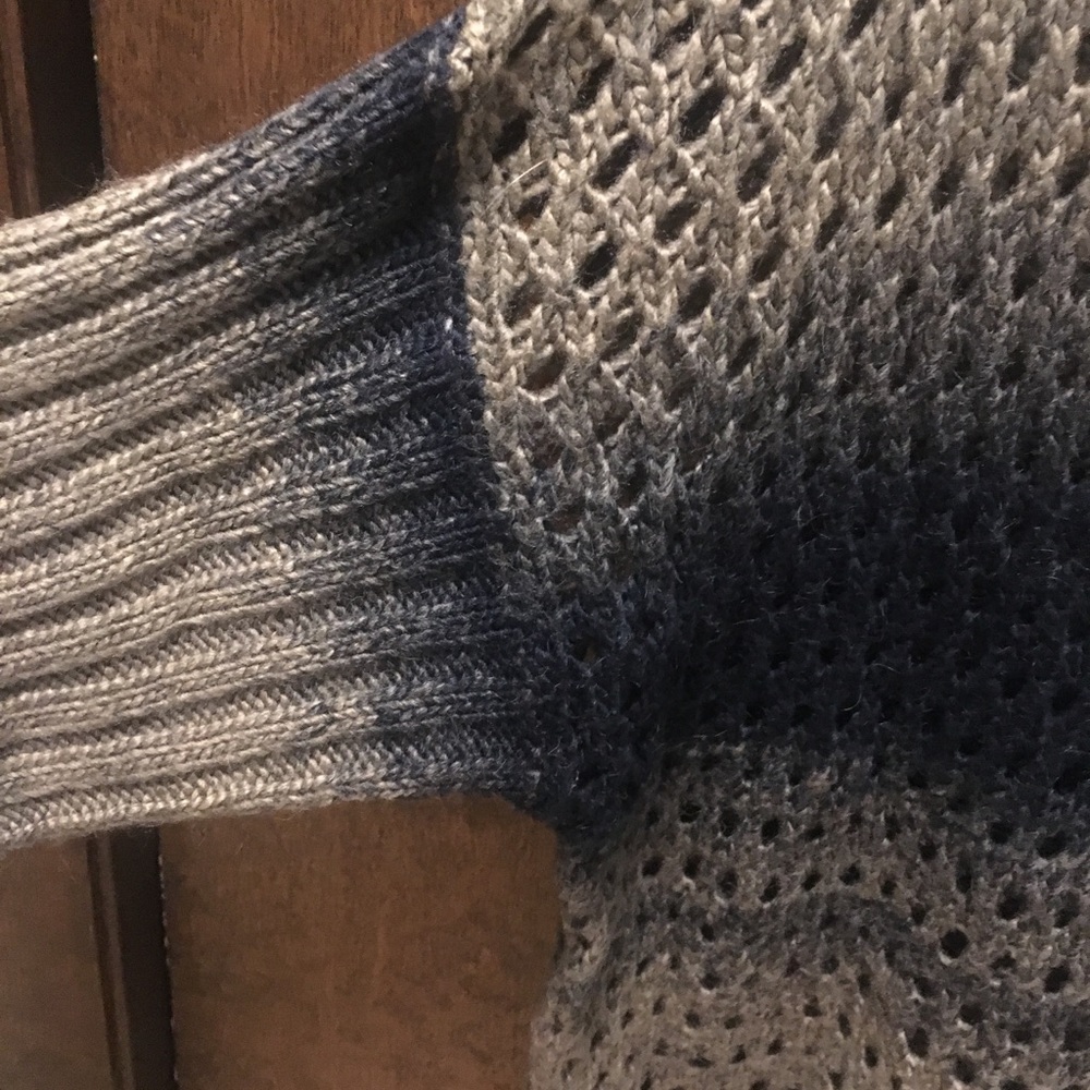 Short-sleeved Sweater